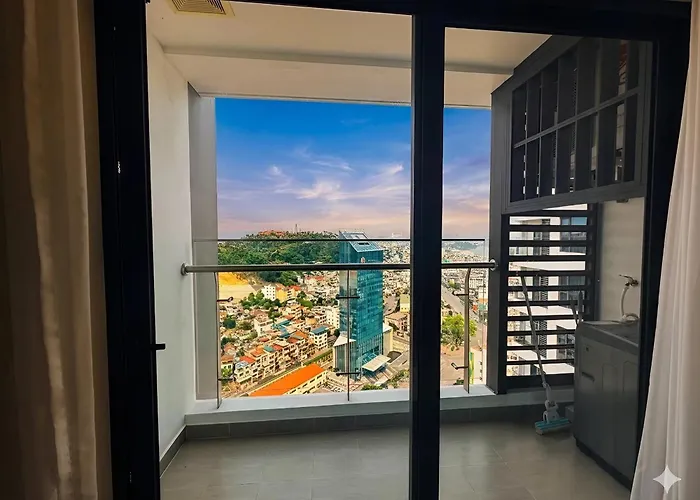 Sapphire - View - Modern & Cozy