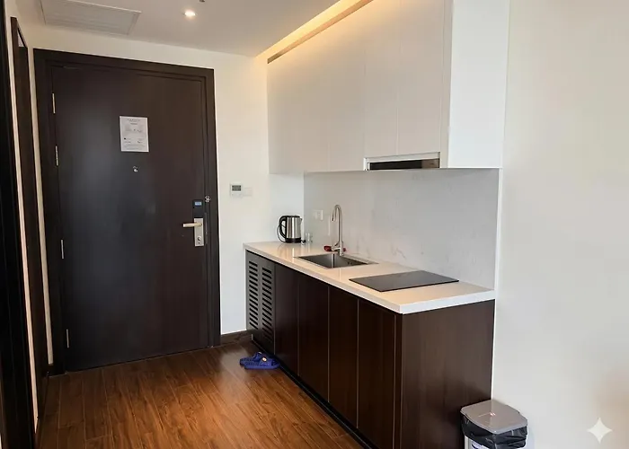 Sapphire - View - Modern & Cozy *